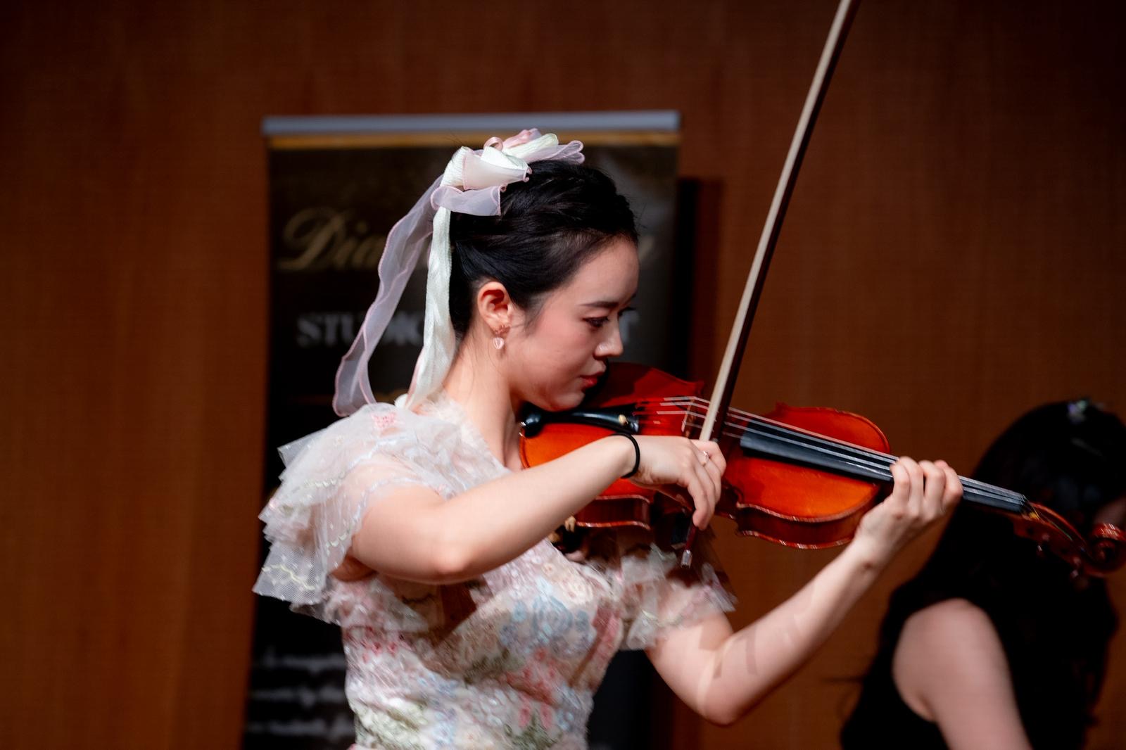 Studio concert