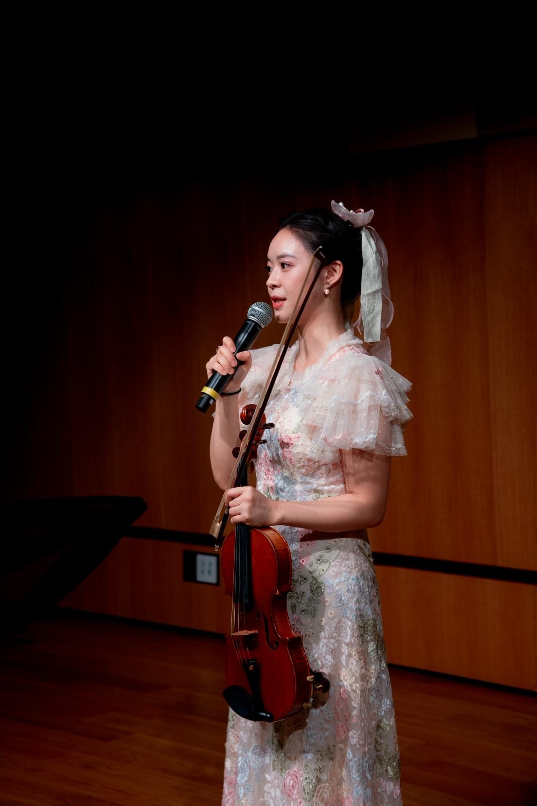 Studio concert